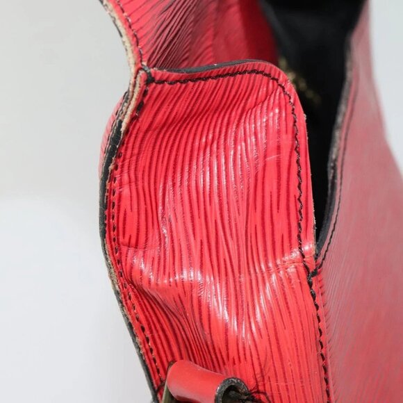 LOUIS VUITTON Epi Saint Cloud GM Shoulder Bag Red M52197 LV Auth 137330 - Picture 7 of 16
